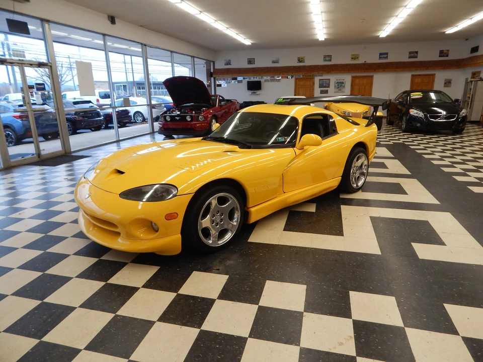 2001 Dodge Viper GTS 2nd Gen - Image 8 of 21