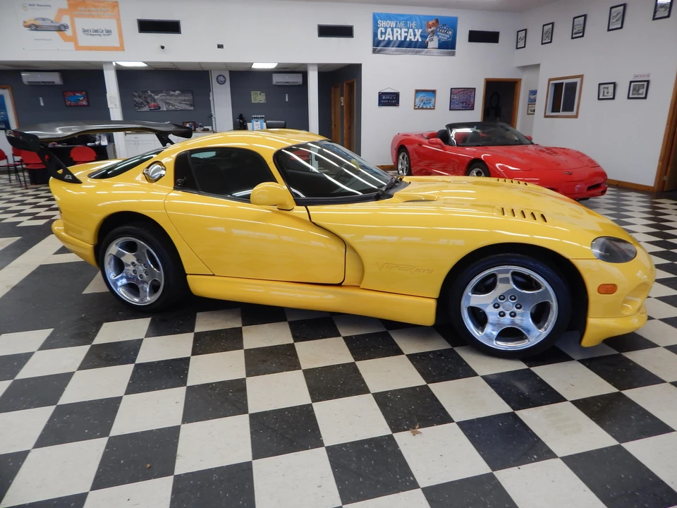 2001 Dodge Viper GTS 2nd Gen - Image 21 of 21