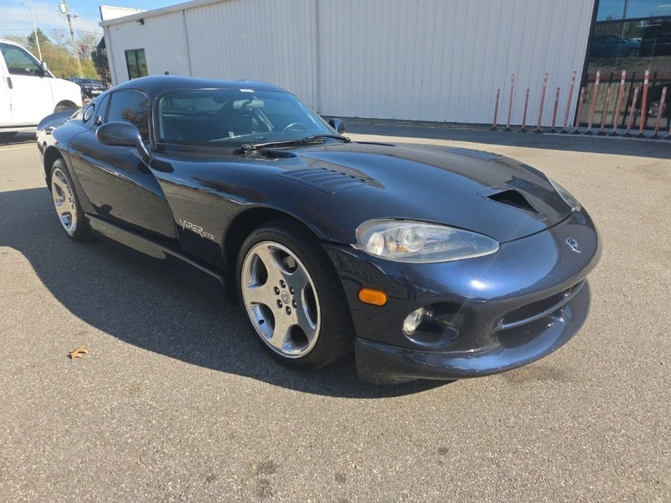 2001 Dodge Viper GTS 2nd Gen - Image 4 of 10