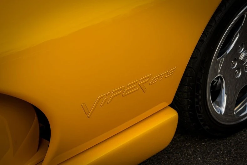 2001 Dodge Viper GTS 2nd Gen - Image 9 of 20