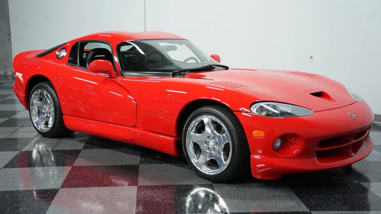2001 Dodge Viper GTS 2nd Gen - Image 14 of 21