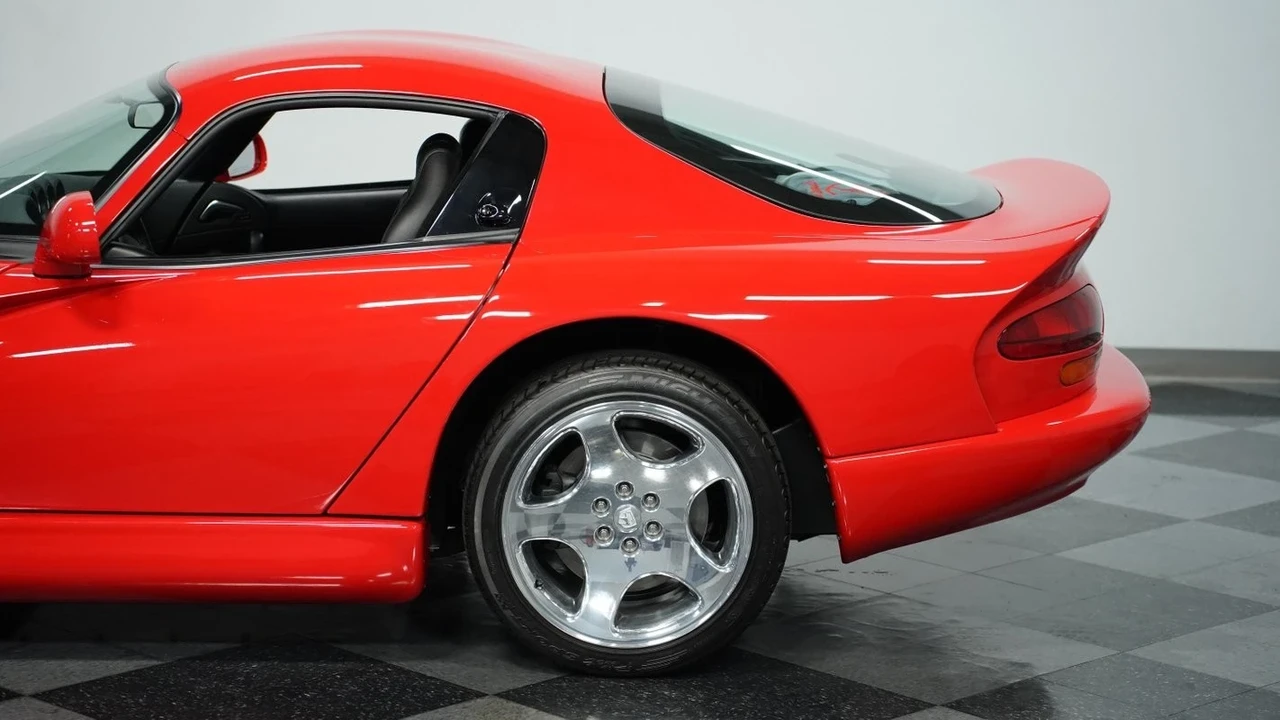 2001 Dodge Viper GTS 2nd Gen - Image 21 of 21