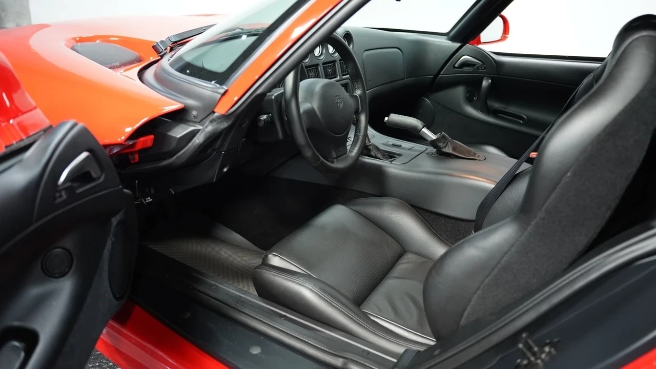 2001 Dodge Viper GTS 2nd Gen - Image 5 of 12