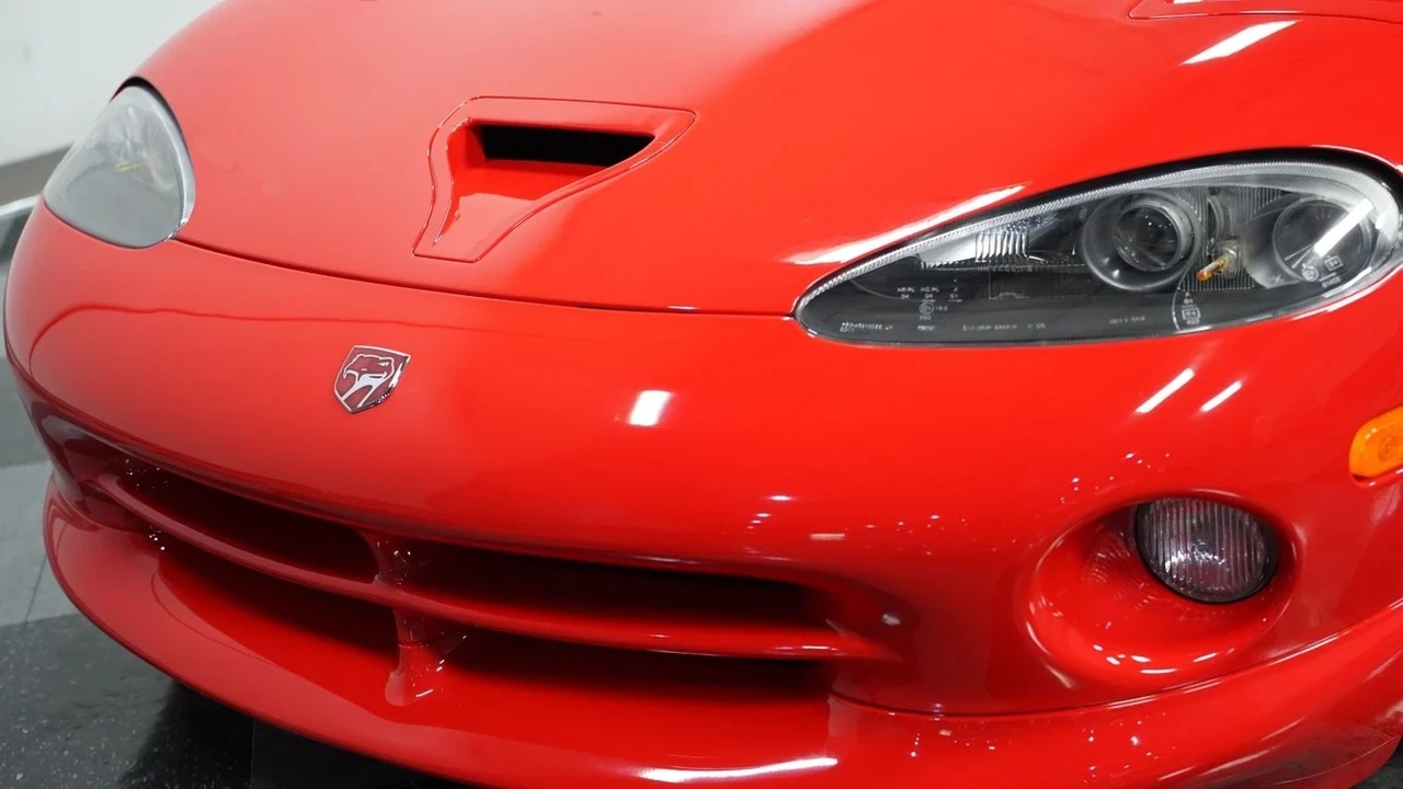 2001 Dodge Viper GTS 2nd Gen - Image 18 of 21