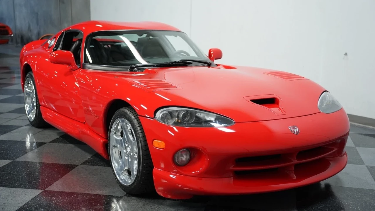 2001 Dodge Viper GTS 2nd Gen - Image 15 of 21