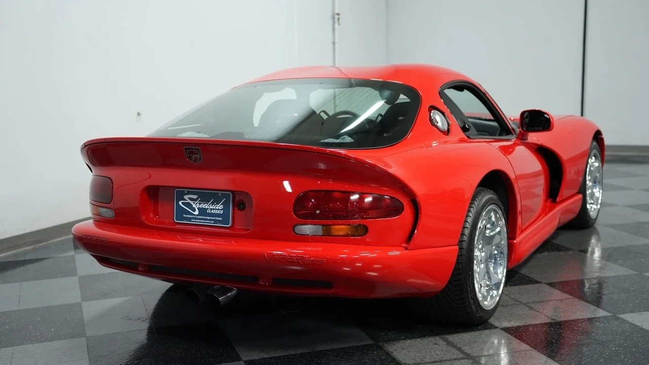 2001 Dodge Viper GTS 2nd Gen - Image 11 of 12