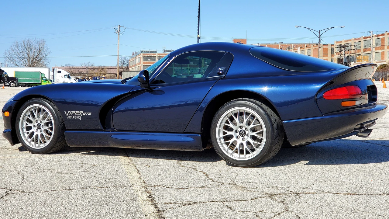 2001 Dodge Viper ACR 2nd Gen - Image 17 of 31