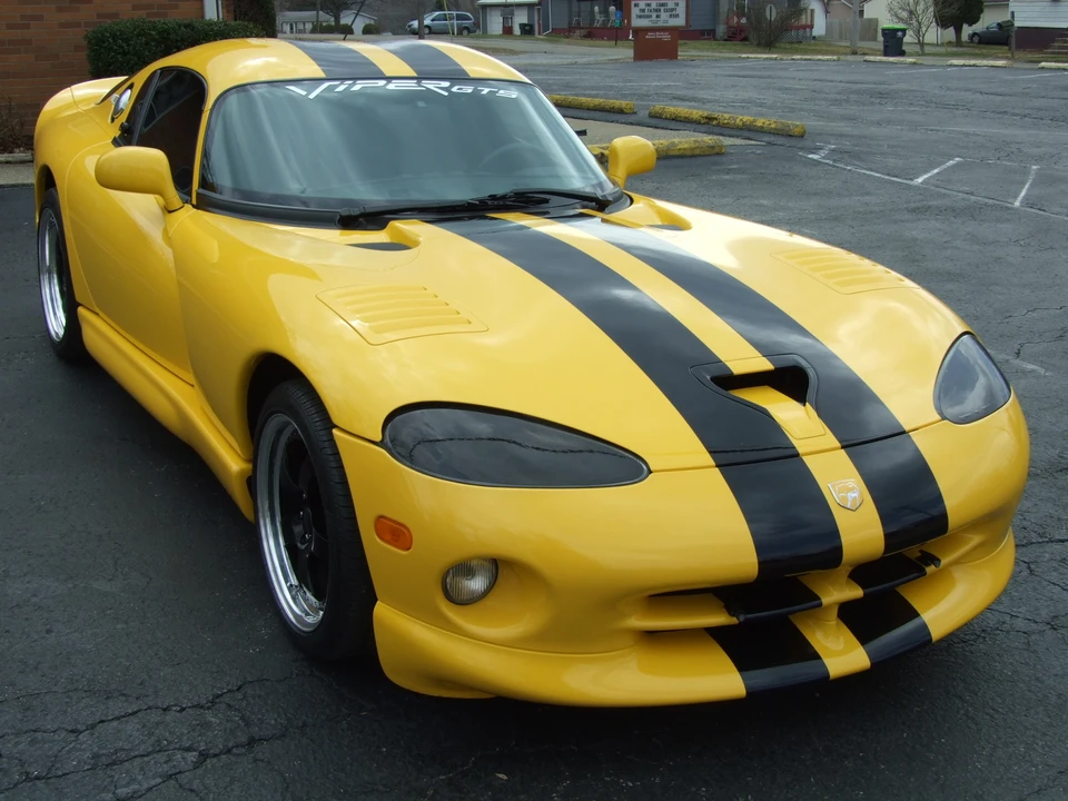 2001 Dodge Viper GTS 2nd Gen - Image 14 of 31