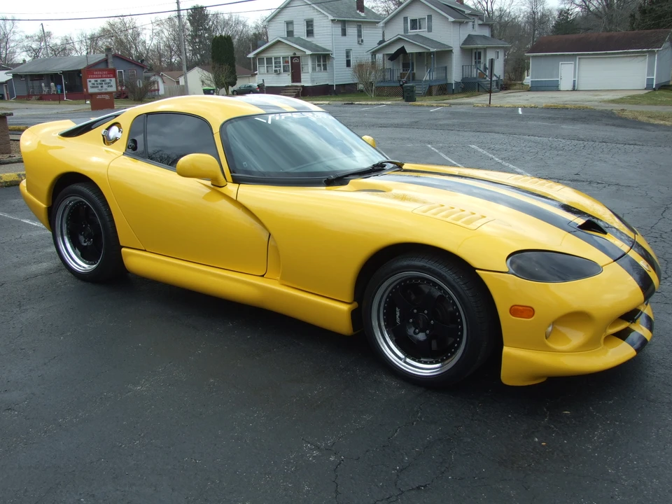 2001 Dodge Viper GTS 2nd Gen - Image 12 of 31