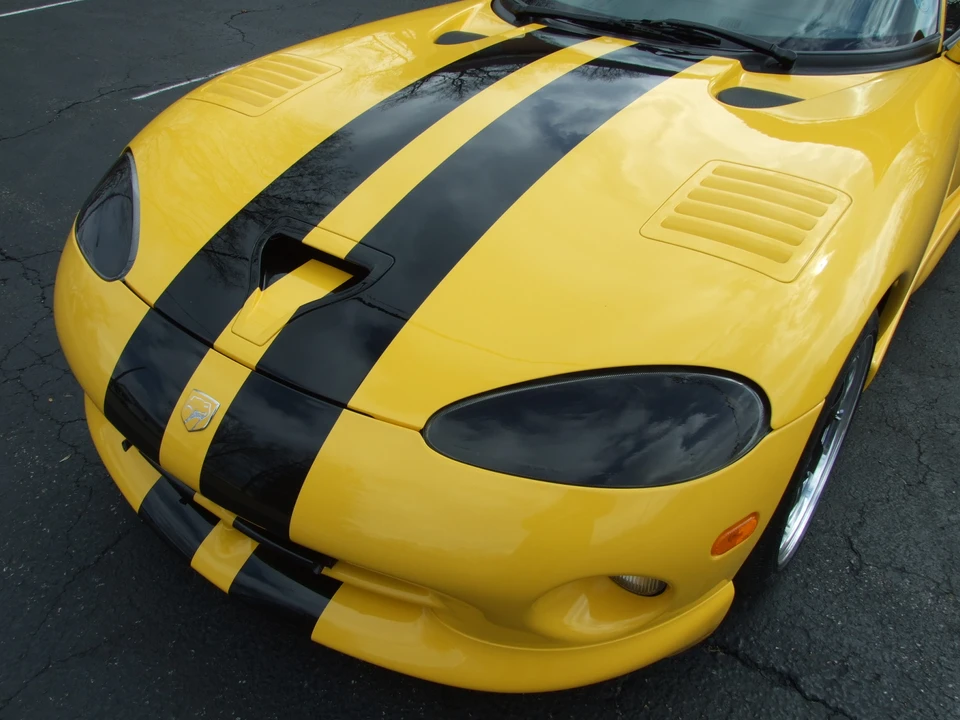 2001 Dodge Viper GTS 2nd Gen - Image 20 of 31