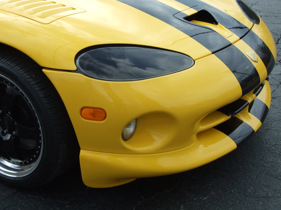 2001 Dodge Viper GTS 2nd Gen - Image 19 of 31