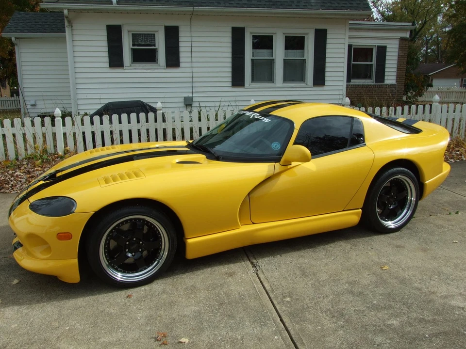 2001 Dodge Viper GTS 2nd Gen - Image 4 of 31