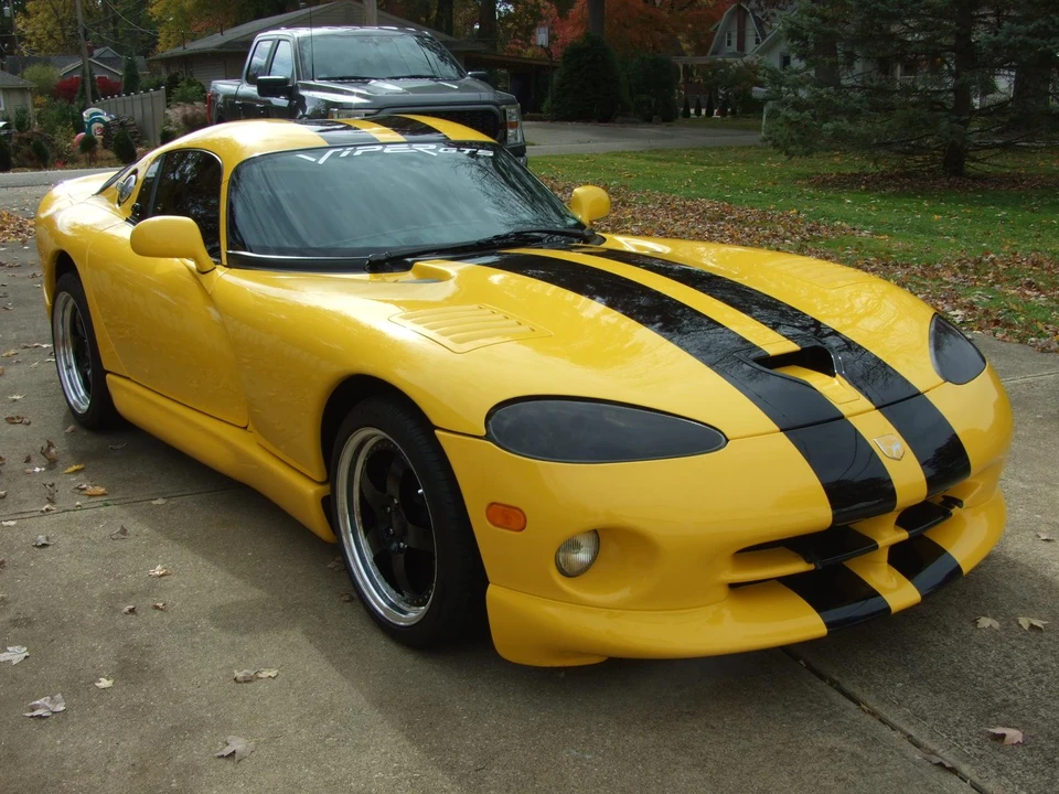 2001 Dodge Viper GTS 2nd Gen - Image 13 of 31