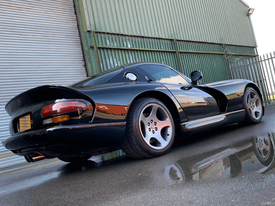 2001 Dodge Viper GTS 2nd Gen - Image 9 of 12