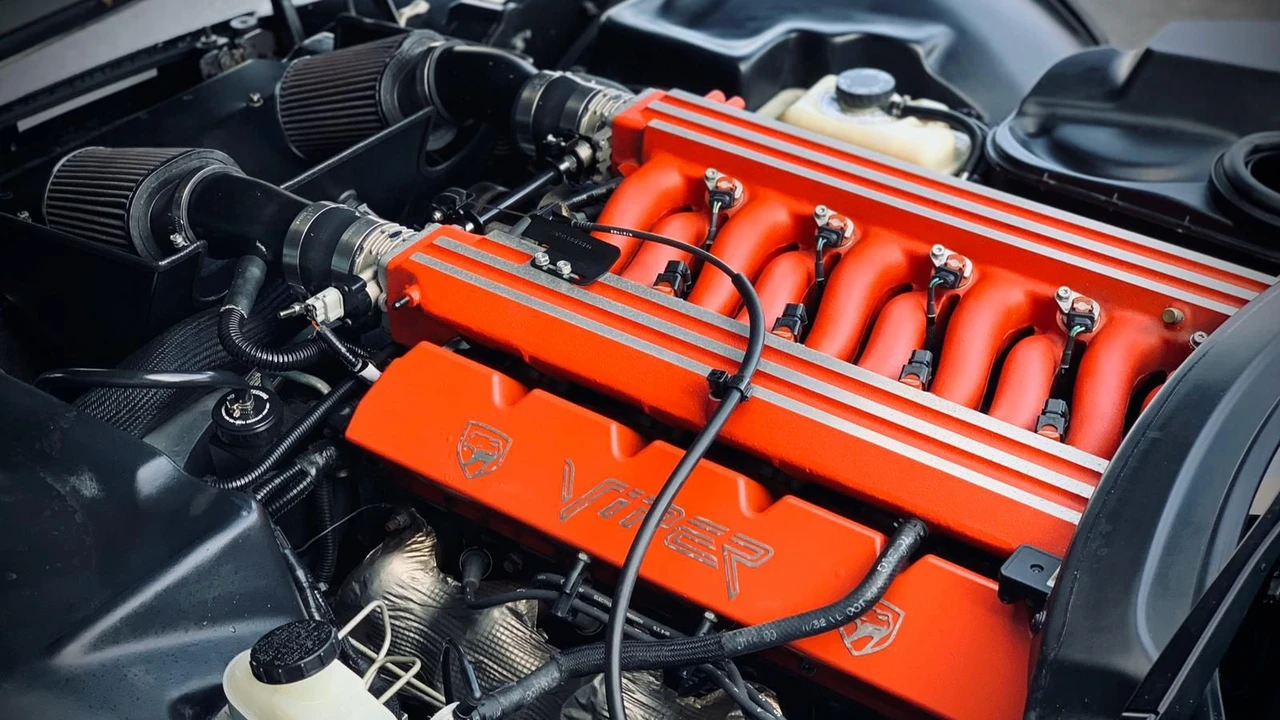 2001 Dodge Viper GTS 2nd Gen - Image 12 of 12