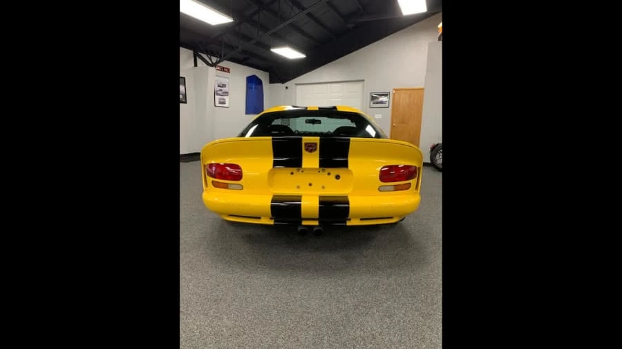 2001 Dodge Viper GTS 2nd Gen - Image 4 of 18