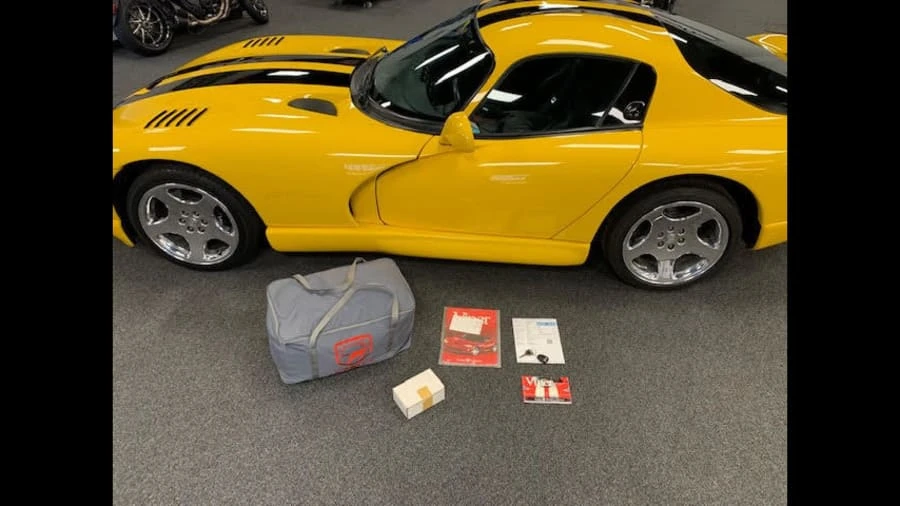 2001 Dodge Viper GTS 2nd Gen - Image 17 of 18