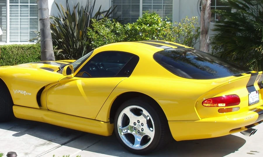 2001 Dodge Viper GTS 2nd Gen - Image 2 of 2