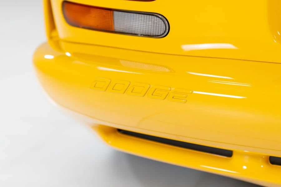 2001 Dodge Viper GTS 2nd Gen - Image 11 of 31
