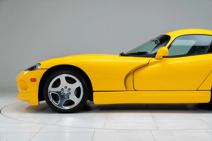 2001 Dodge Viper GTS 2nd Gen - Image 21 of 31