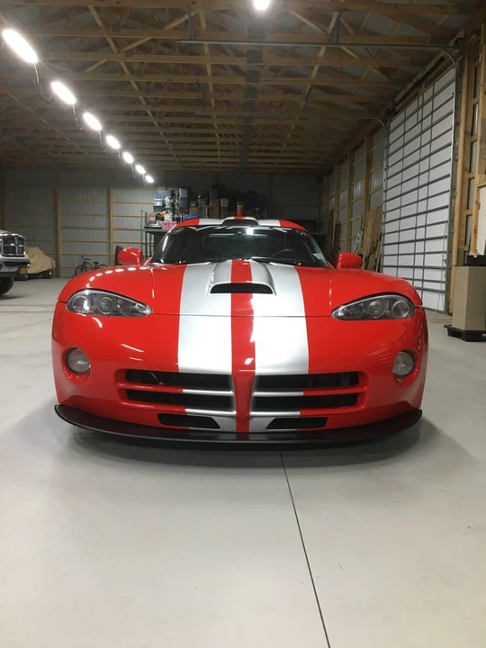 2001 Dodge Viper GTS 2nd Gen - Image 2 of 11