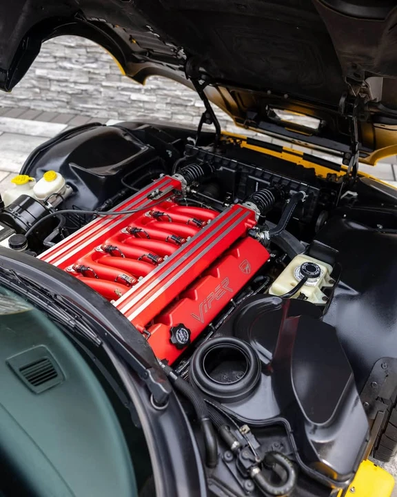 2001 Dodge Viper GTS 2nd Gen - Image 17 of 18