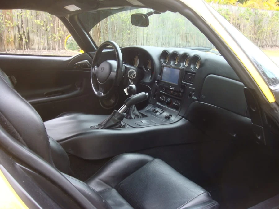 2001 Dodge Viper GTS 2nd Gen - Image 6 of 8