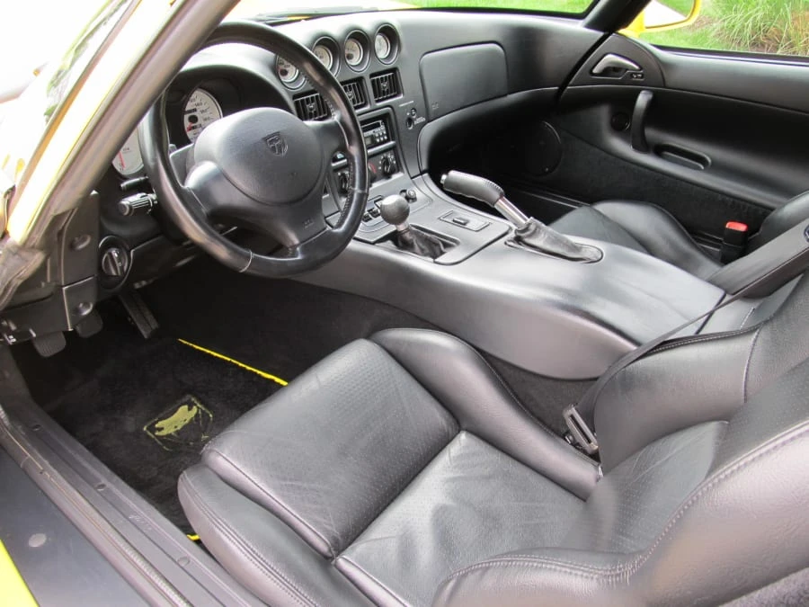 2001 Dodge Viper GTS 2nd Gen - Image 4 of 8