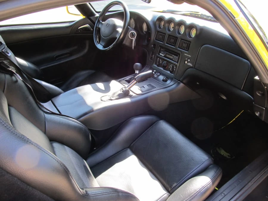 2001 Dodge Viper GTS 2nd Gen - Image 3 of 7