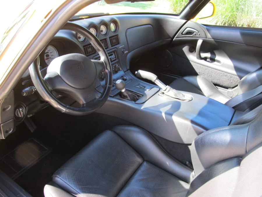 2001 Dodge Viper GTS 2nd Gen - Image 4 of 7