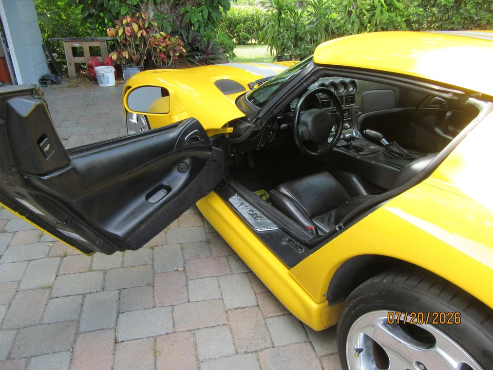 2001 Dodge Viper 2nd Gen - Image 12 of 15