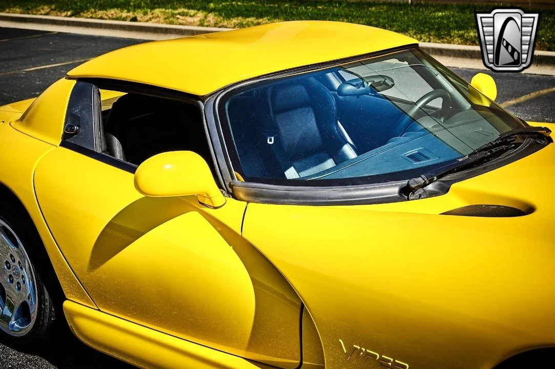 2001 Dodge Viper 2nd Gen - Image 14 of 21