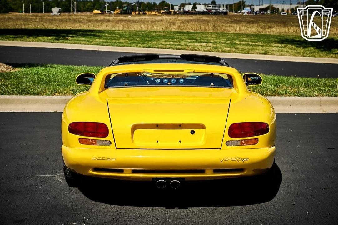 2001 Dodge Viper 2nd Gen - Image 11 of 12
