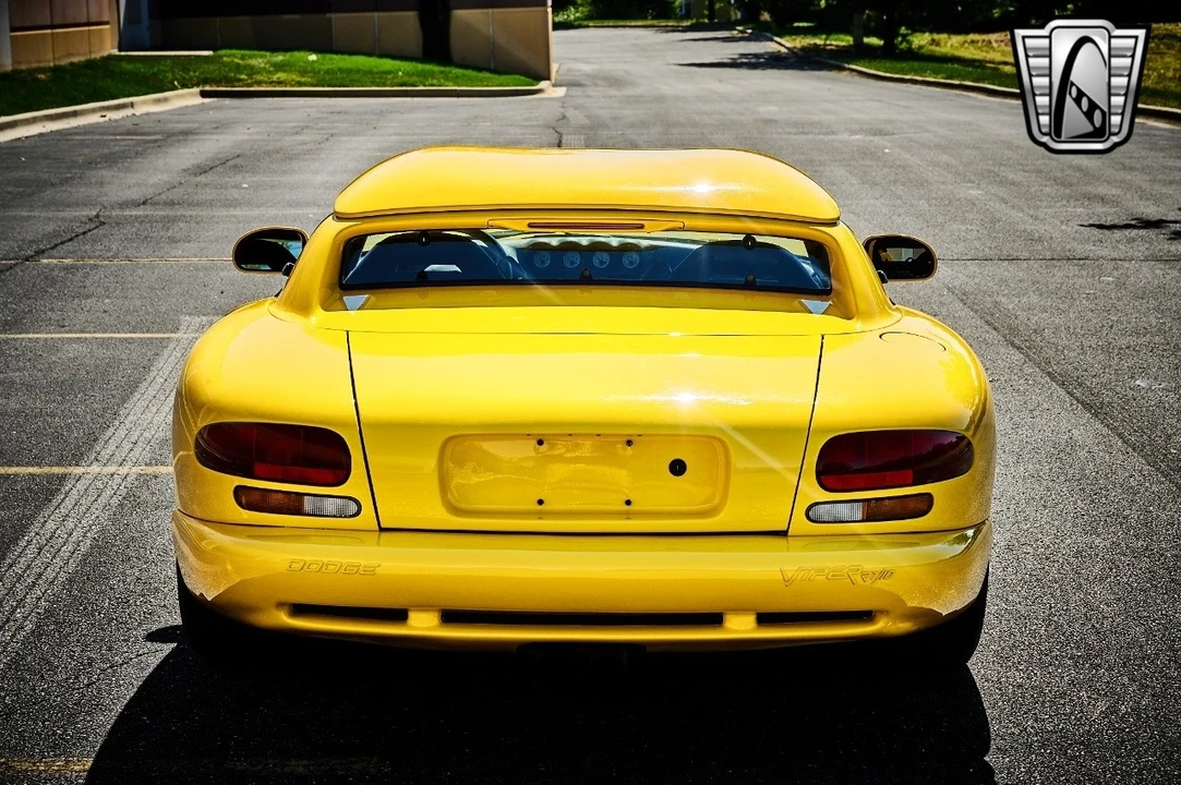 2001 Dodge Viper 2nd Gen - Image 13 of 21