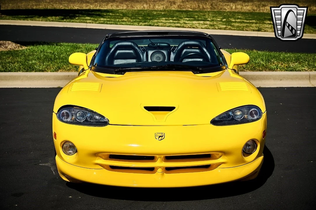 2001 Dodge Viper 2nd Gen - Image 11 of 21
