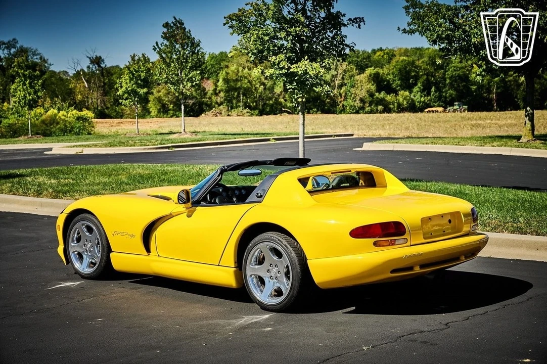 2001 Dodge Viper 2nd Gen - Image 9 of 21
