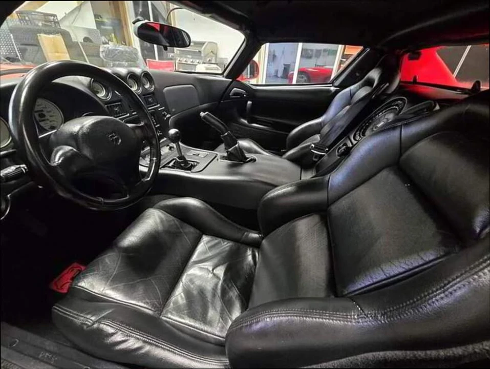 2001 Dodge Viper 2nd Gen - Image 6 of 6