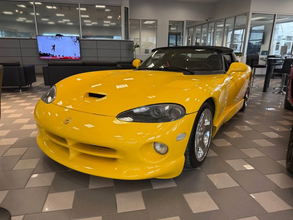 2001 Dodge Viper 2nd Gen - Image 3 of 8