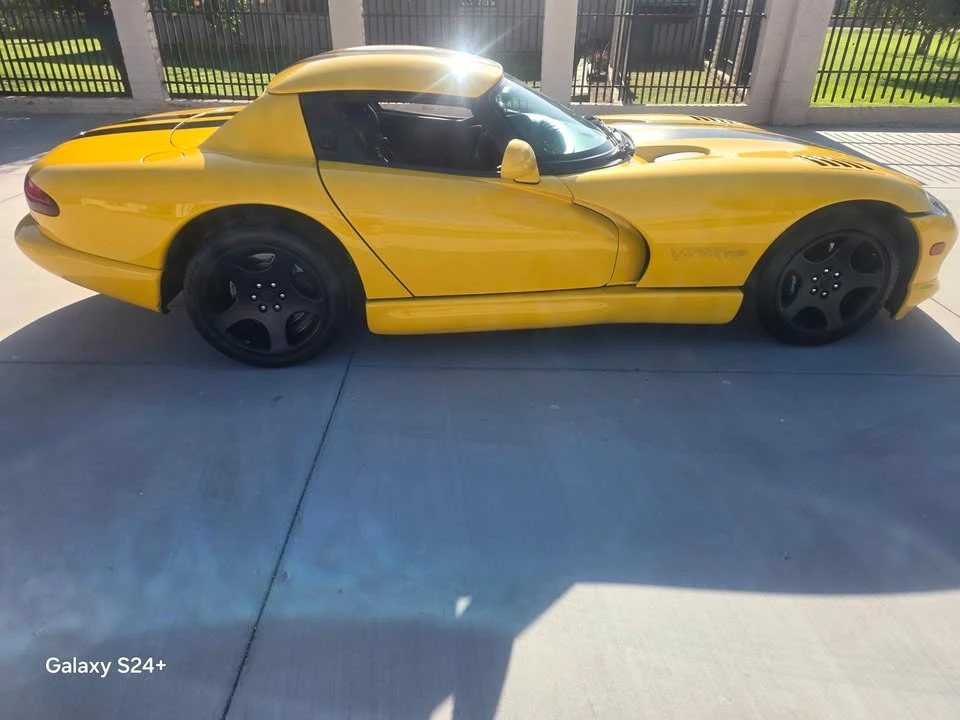 2001 Dodge Viper 2nd Gen - Image 4 of 9