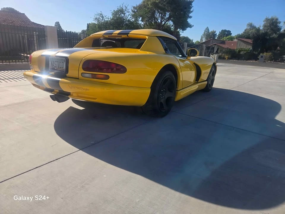 2001 Dodge Viper 2nd Gen - Image 5 of 9