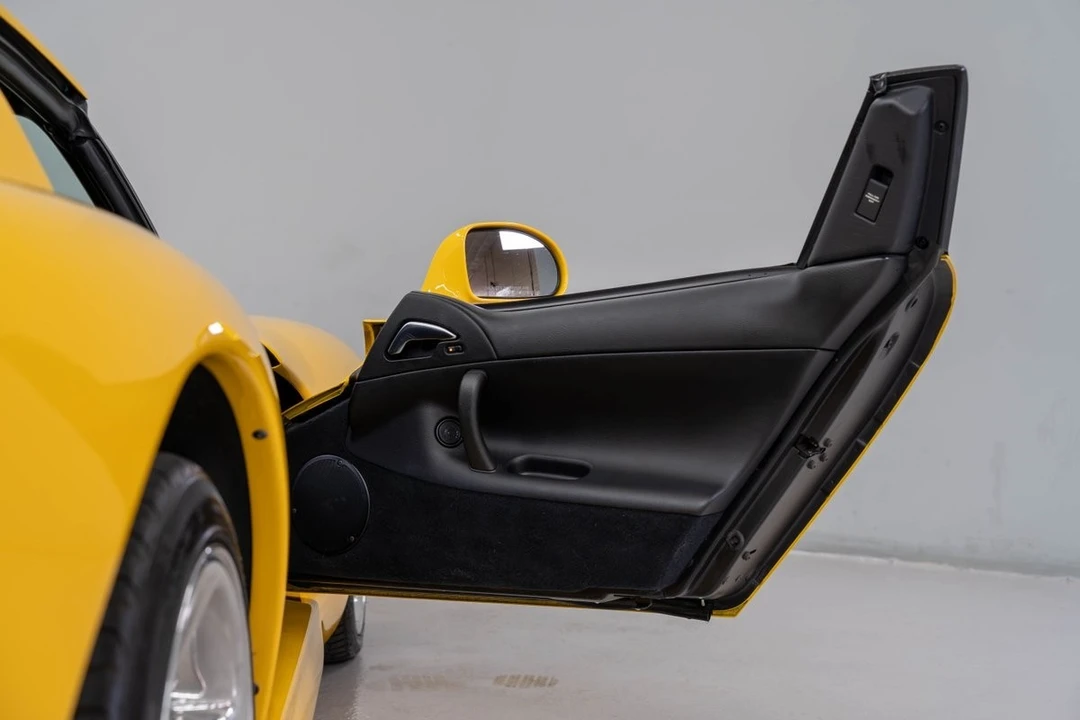 2001 Dodge Viper 2nd Gen - Image 11 of 12