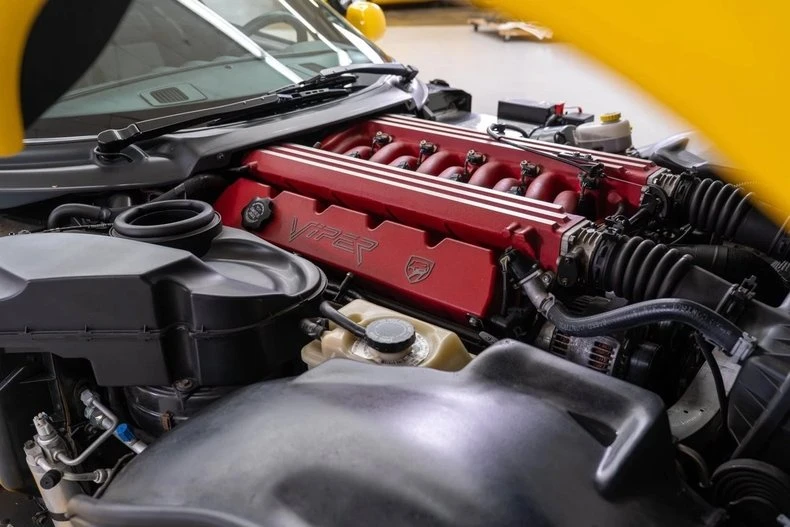 2001 Dodge Viper 2nd Gen - Image 16 of 22