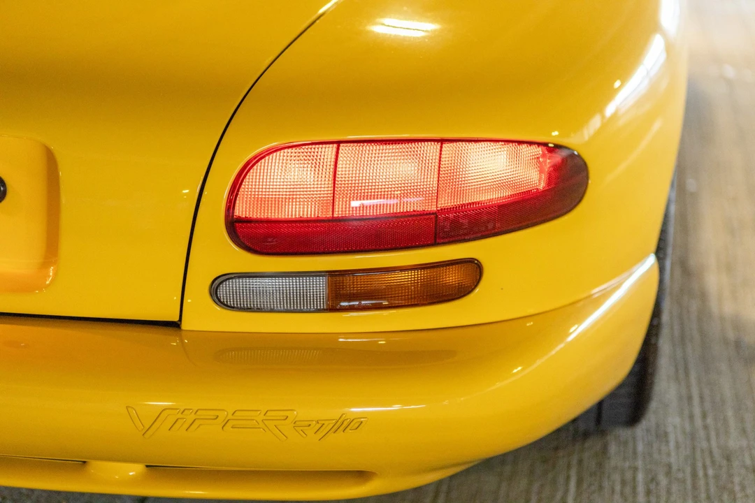 2001 Dodge Viper 2nd Gen - Image 28 of 31