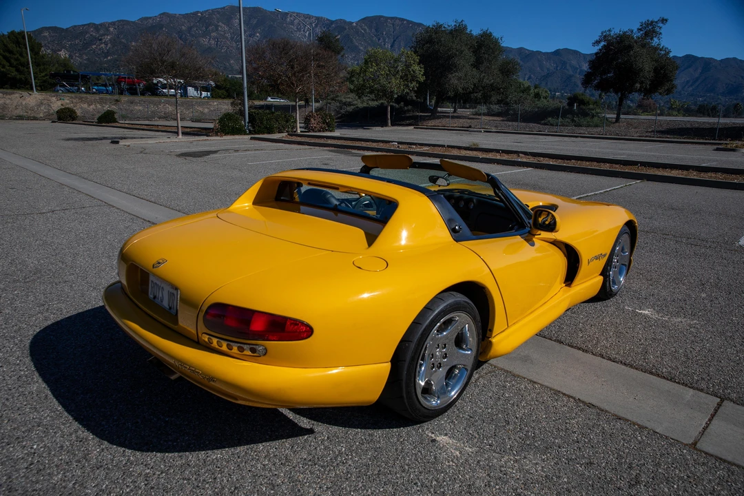 2001 Dodge Viper 2nd Gen - Image 12 of 31