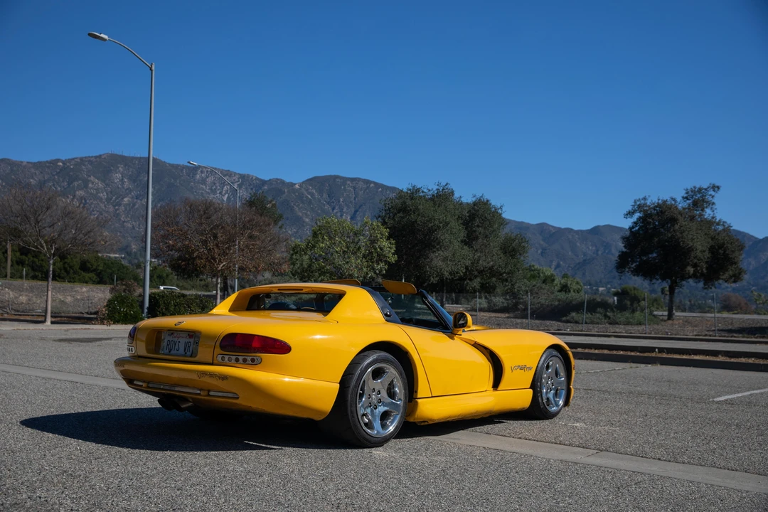 2001 Dodge Viper 2nd Gen - Image 13 of 31