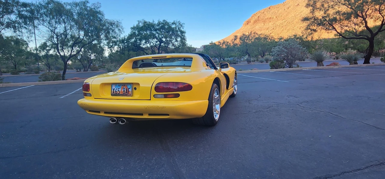 2001 Dodge Viper 2nd Gen - Image 11 of 31