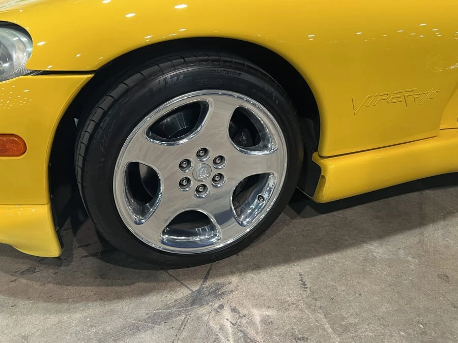 2001 Dodge Viper 2nd Gen - Image 3 of 8