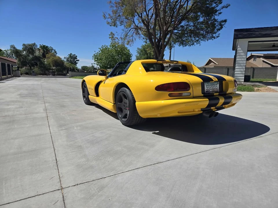 2001 Dodge Viper 2nd Gen - Image 5 of 10