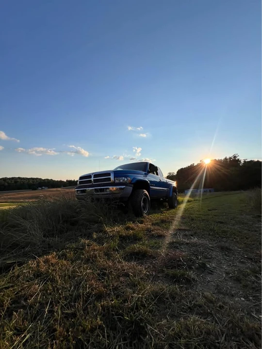 2001 Dodge Ram 2nd Gen - Image 2 of 3