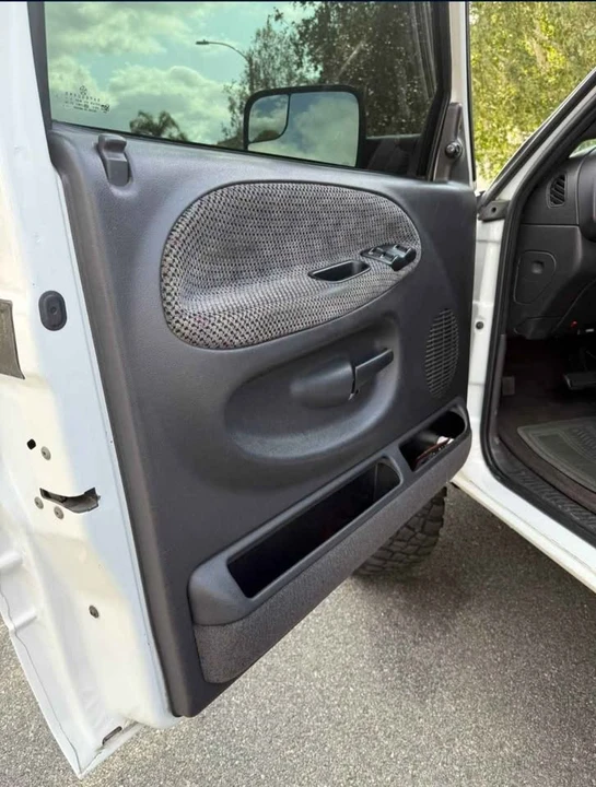 2001 Dodge Ram 2nd Gen - Image 11 of 12